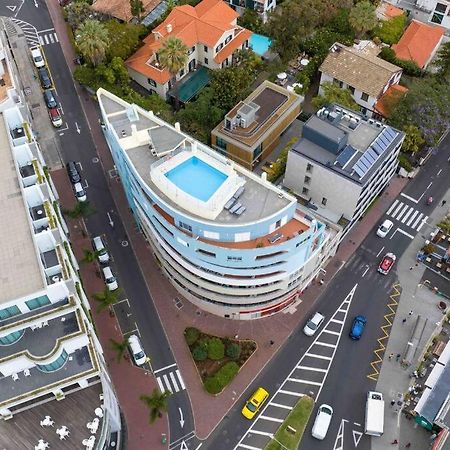 شقة By The Sea III Lido - Com Piscina فونشال المظهر الخارجي الصورة