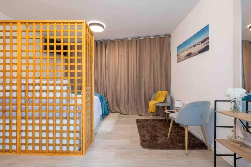 شقة By The Sea III Lido - Com Piscina فونشال المظهر الخارجي الصورة